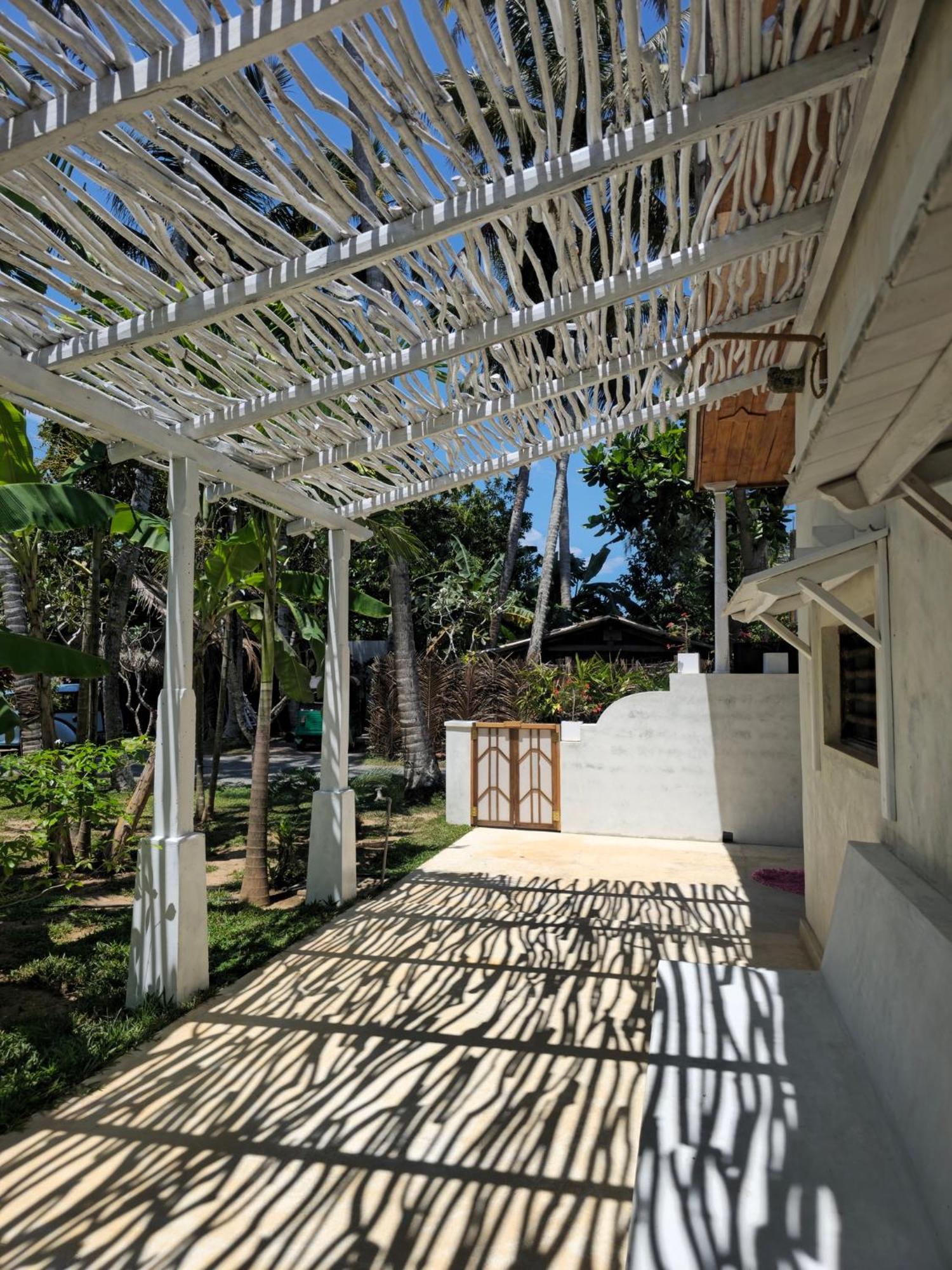 Deep Blue Apartment Matara Exterior foto